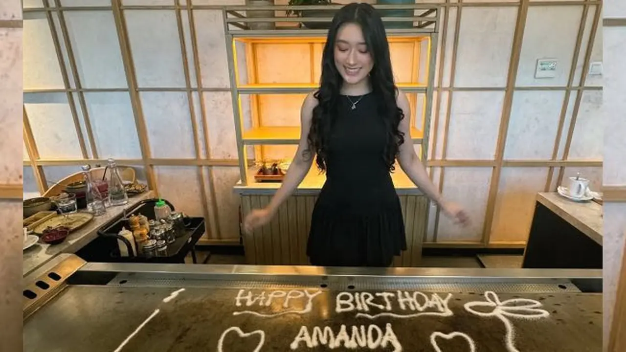 Amanda Caesa Rayakan Ulang Tahun ke-22 (credit: instagram/amandacaesaa).