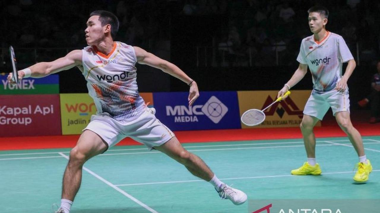 Meski Terhenti di Semifinal, Ini Rahasia Perkembangan Pesat Ganda Putra Raymond Joaquin di Indonesia Masters 2025
