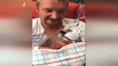 Momen haru ini pun menjadi viral di media sosial karena rasa haru yang dibuatnya.