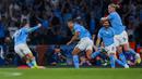 Selebrasi gelandang Manchester City, Rodri (tengah) setelah mencetak gol ke gawang Inter Milan pada laga final Liga Champions 2022/2023 di Ataturk Olympic Stadium, Istanbul (10/6/2023). (AP Photo/Manu Fernandez)