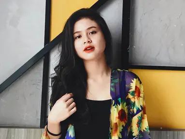 Maizura mengawali karirnya di dunia entertainment dengan menjadi peserta The Voice Indonesia pada 2016 lalu. (Liputan6.com/IG/@maiiizura)