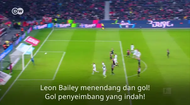 Berita video gol spektakuler dari pemain muda Bayer Leverkusen, Leon Bailey saat menghadapi Bayern Munchen, Sabtu (2/2/2019)