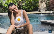 Pesona Sophia Latjuba Duduk di Kolam Renang Ogah Dipanggil Nama Lengkap, Netizen Langsung Ribut Aneka Nama