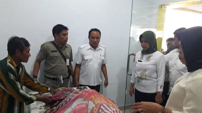 Cucu Ceroboh Main Korek Api, Nenek Tewas Terbakar