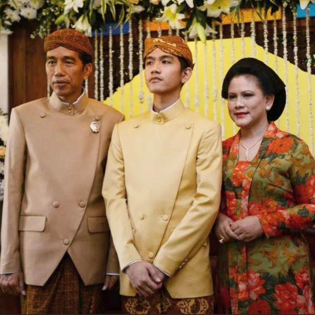 6 Potret Transformasi Kebersamaan Gibran Rakabuming dan Jokowi, Ikuti Jejak Ayah