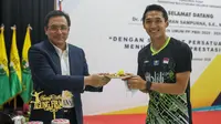 Agung Firman Sampurna mengunjungi pelatnas PBSI di Cipayung (Dok:PBSI)