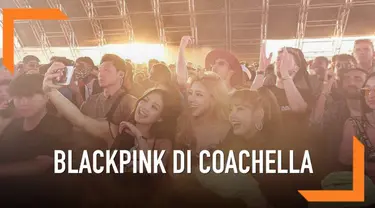 Keseruan para personel BLACKPINK terlihat jelas ketika mereka beradai di festival musik Coachella 2019. Tidak sedikit selebritas Hollywood yang ingin berfoto dengan BLACKPINK.
