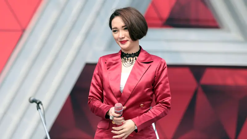 [Bintang] Zaskia Gotik