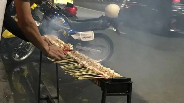 Angkringan Sate Taichan Mas Boy