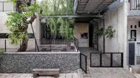Pagar minimalis AA Residence di Cimanggis karya Bitte Design Studio. (dok. Arsitag.com)