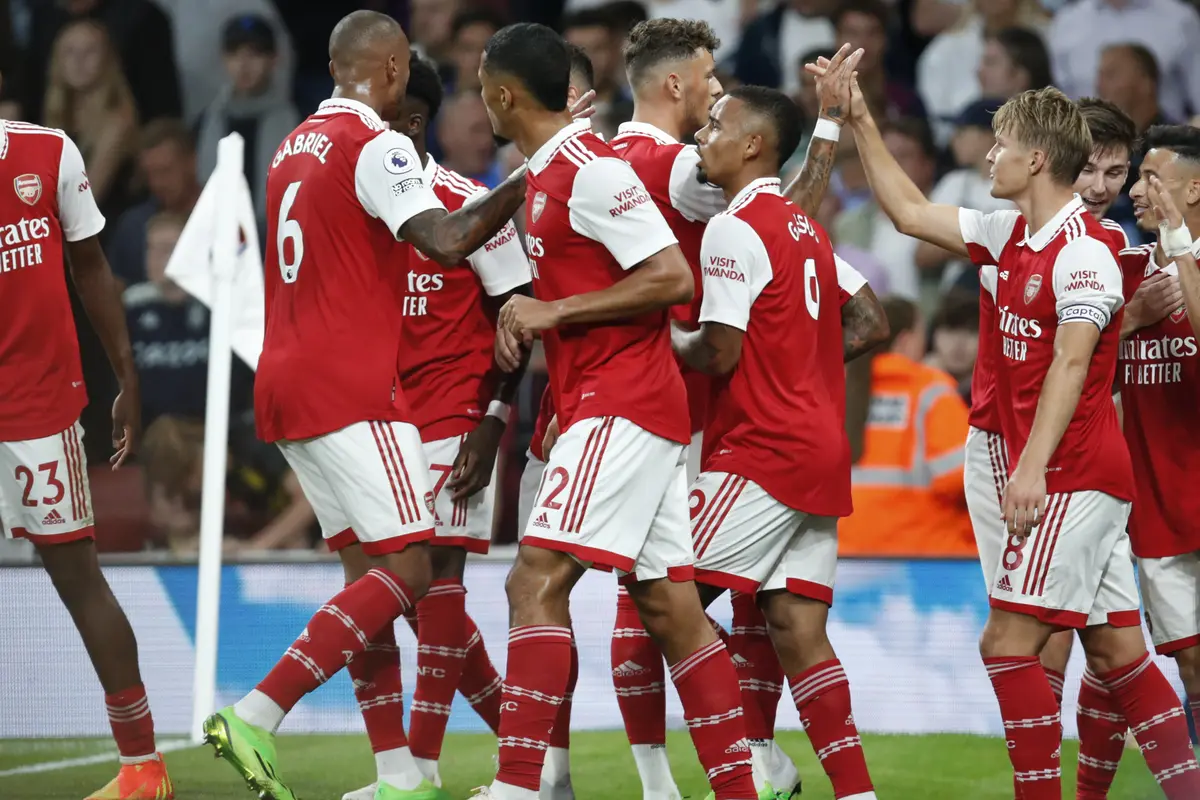 Gabriel Jesus dan Martinelli Bawa Arsenal Menang Tipis Atas Aston Villa