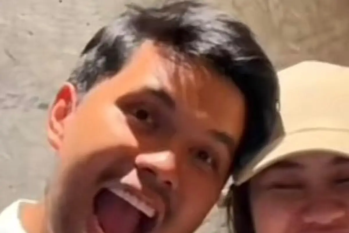 Potret Aaliyah Massaid bersandar di bahu Thariq Halilintar (Sumber:Tiktok/dear_story0)