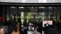 Mahkamah Konstitusi (MK) menanggapi kabar penangkapan hakim konstitusiPatrialis Akbar oleh KPK dalam operasi tangkap tangan (Liputan6.com/Faizal Fanani)