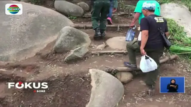 Perjalanan diawali dari pos kecil di areal Hutan Perhutani KPH Jember, Kecamatan Jelbuk.