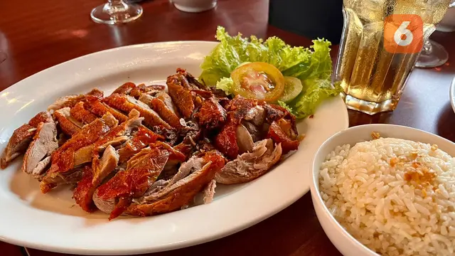 Nasi Hainan dan Bebek Peking di Hwa Mei Chinese Food