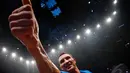 Klitschko membukukan kemenangan KO ke-53 dalam karirnya dan kemenangan ke-62 dalam karirnya dan menjatuhkan Leapai tiga kali sebelum wasit menghentikan pertandingan.