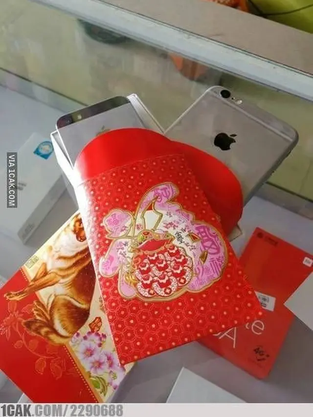 6 Isi Amplop Angpao saat Imlek Ini Penuh Kejutan, Bikin Senyum
