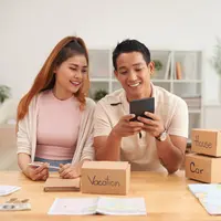 Ilustrasi pasangan merencanakan keuangan/copyrightshutterstock/Dragon Images