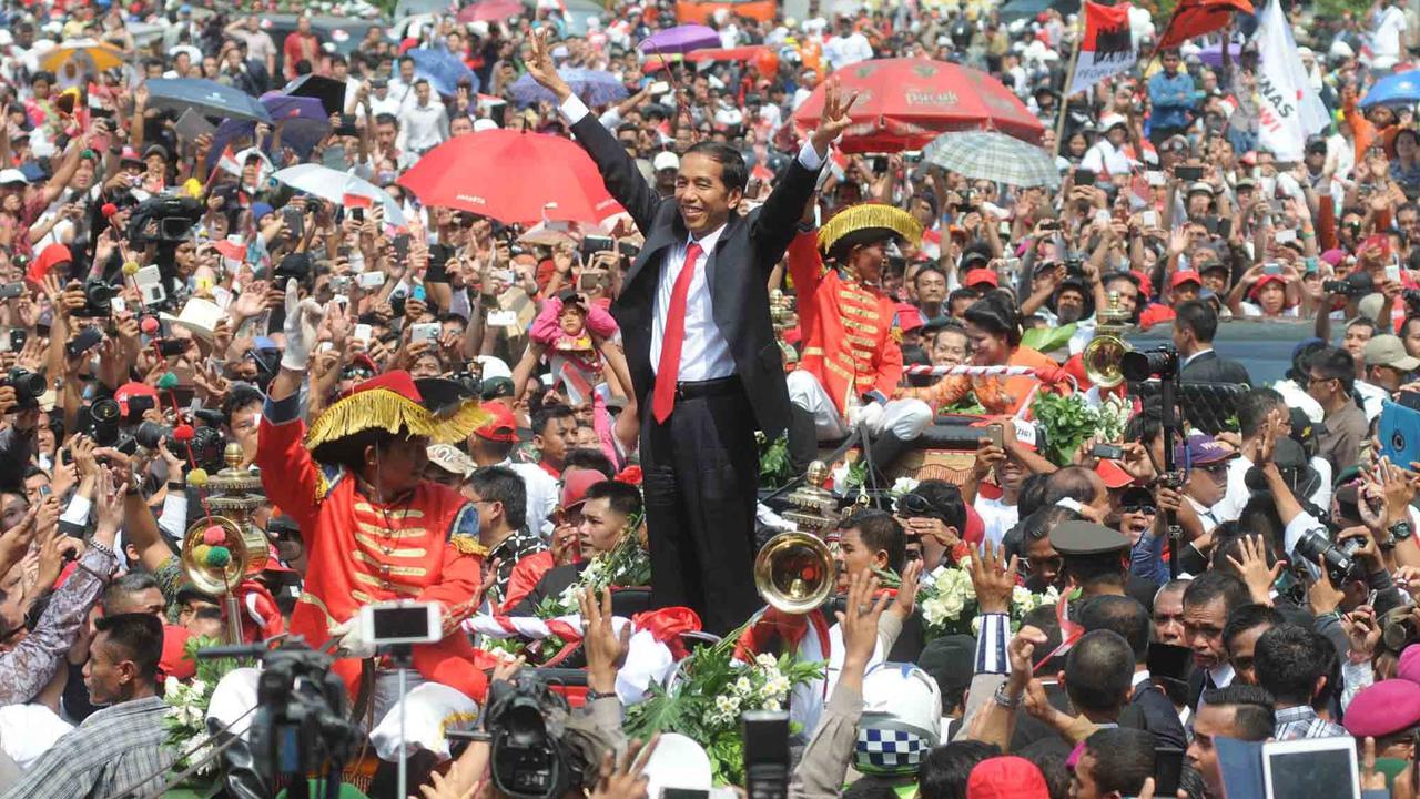 Ragam gaya Jokowi ketika bertemu rakyat