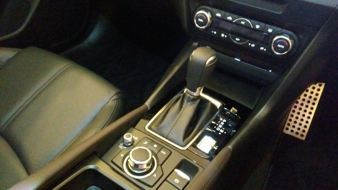 Mazda3 Speed (Arief/Liputan6.com)