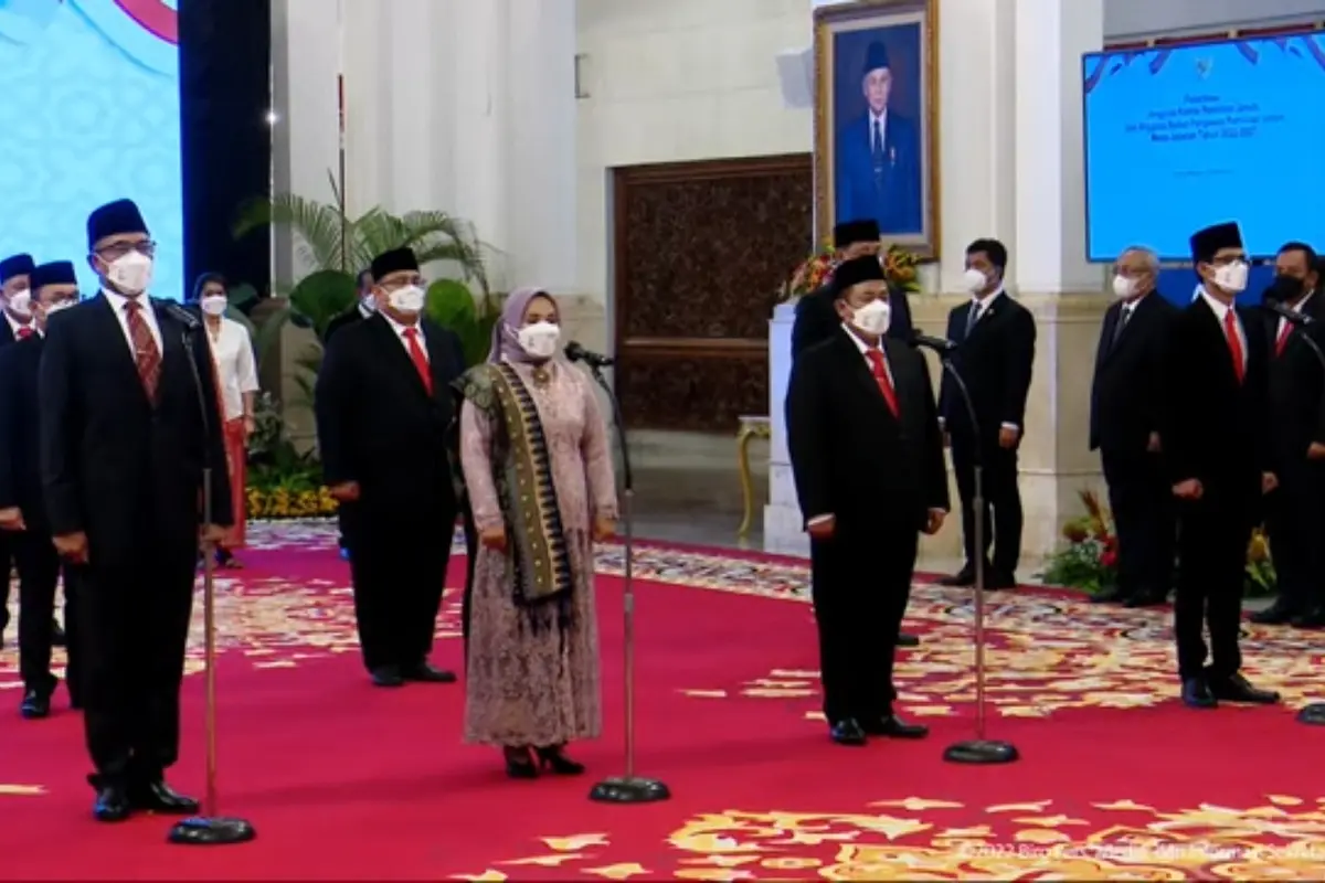 Jokowi lantik anggota KPU dan Bawaslu 2022-2027