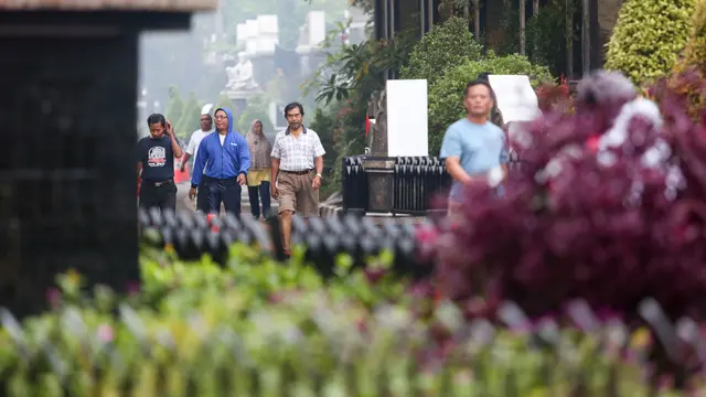 Sambut Pagi Penuh Cinta di Taman Sri Baduga Purwakarta