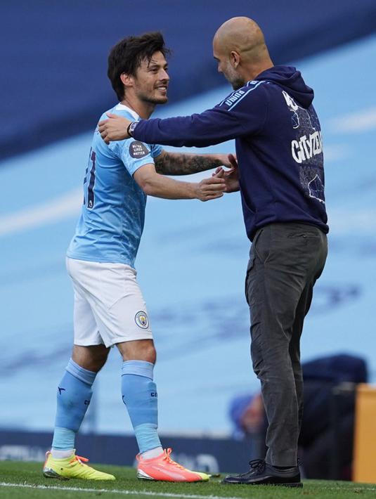 <p>Namun, puncak kesuksesan Silva terjadi saat dia bermain untuk Manchester City dari 2010-2020. Bersama The Citizens, Silva merebut empat trofi Liga Premier Inggris, dua Piala FA dan lima Piala Liga (Carabao Cup). (Dave Thompson/POOL/AFP)</p>