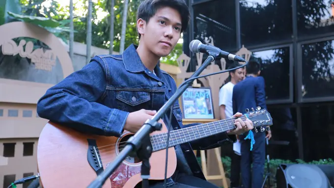 [Bintang] Iqbaal CJR