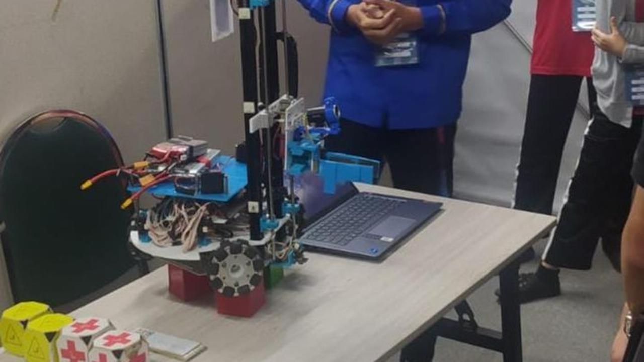 Siswa SMK 2 Palembang Ini Bikin Bangga Sumsel, Bawa Pulang Piala Kejuaraan Robotic Dunia