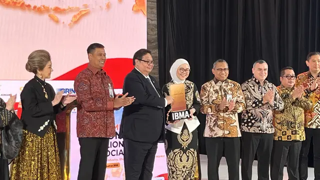 Menteri Koordinator Bidang Perekonomian, Airlangga Hartarto meresmikan Indonesia Bullion Market Association (IBMA) pada Kamis (20/8/2026). (Liputan6.com/Christian)