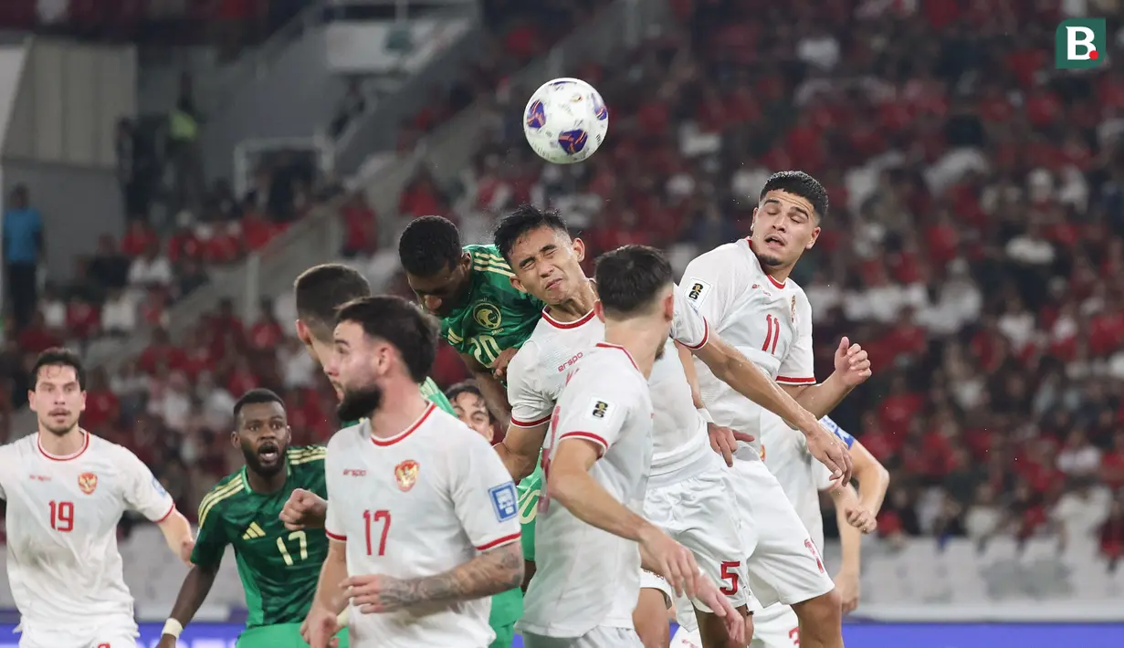 Anak asuh Shin Tae-yong tercatat melakukan 19 kali tekel terhadap lawan. Selain itu, ada tujuh intersep, 48 kali pemulihan, dan 38 sapuan. (Bola.com/Abdul Aziz)
