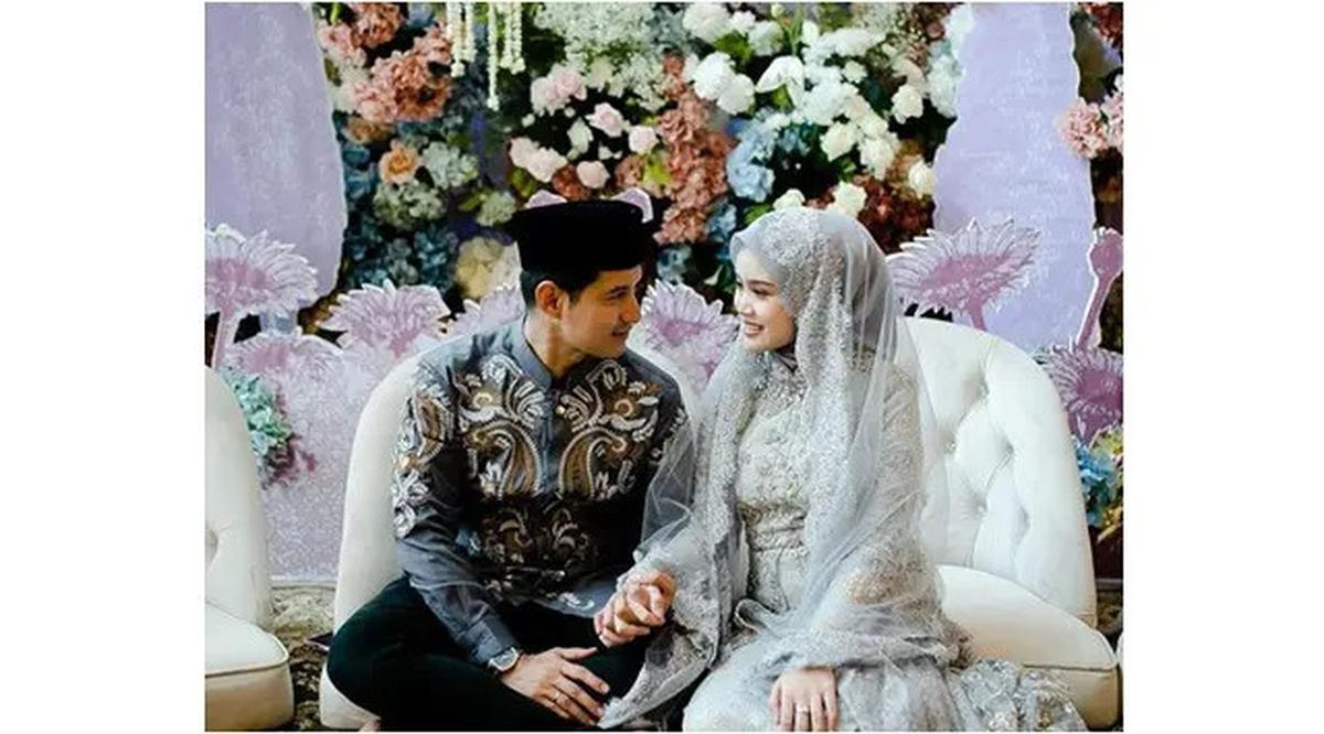 6 Potret Gender Reveal dan Tasyakuran 4 Bulan Kehamilan Istri Chand Kelvin