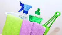 Anda hanya memerlukan trik khusus untuk membuat kegiatan bersih-bersih rumah menjadi lebih cepat diselesaikan.