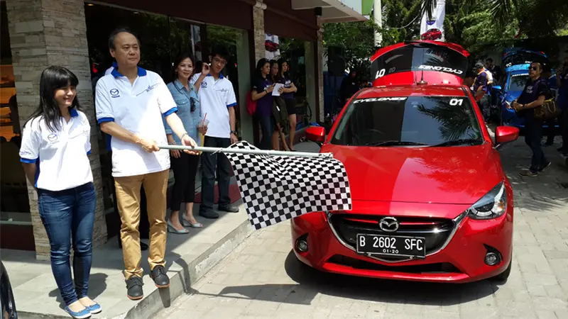 Adu Irit All New Mazda2 Lintasi Tiga Pulau Dimulai!