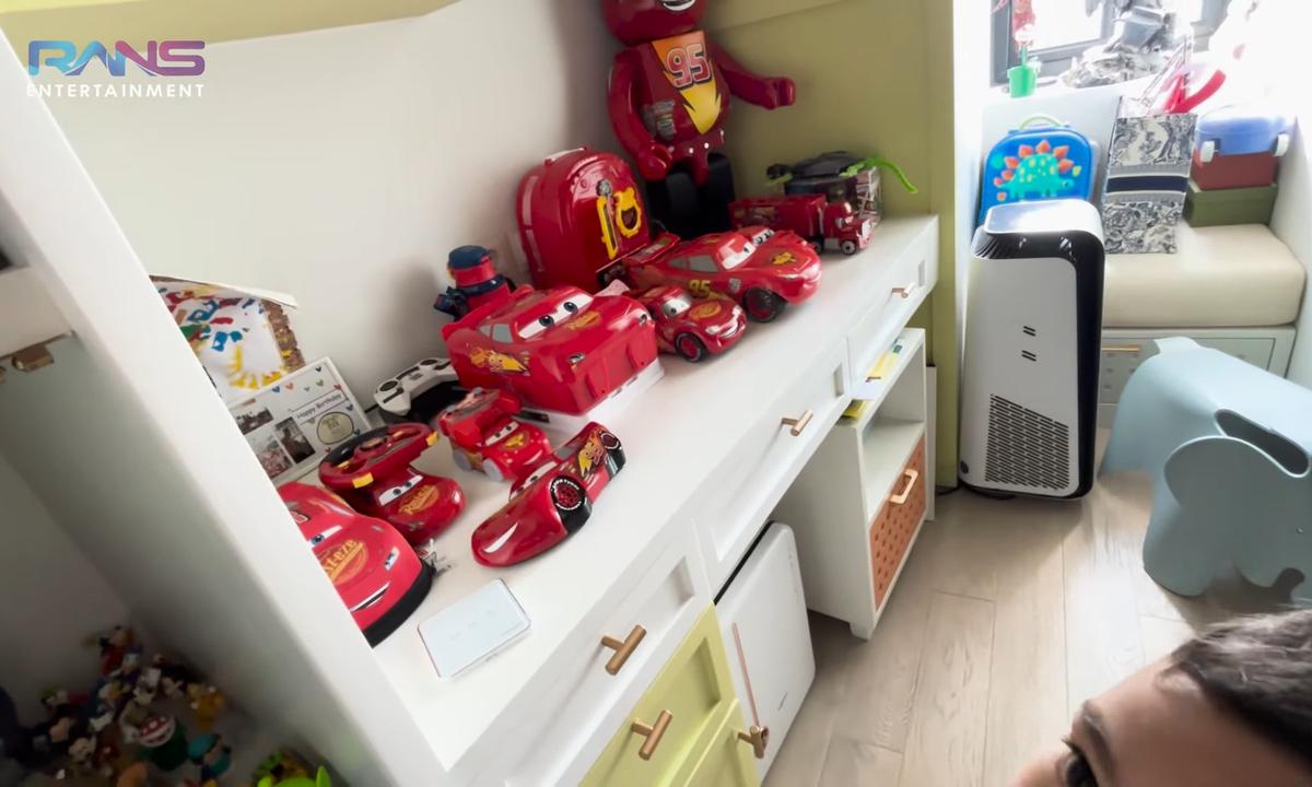 5 Potret Rayyanza Room Tour Kamar Pribadi Penuh Mainan, Kini Ditempati Baby Lily - Dilengkapi Kasur Tersembunyi