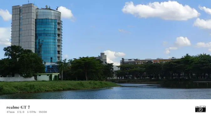 <p>Hasil foto kamera belakang Realme GT 7. (Liputan6.com/Agustinus M. Damar) </p>