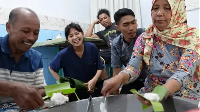 [Fimela] Arie Kriting dan Indah Permatasari