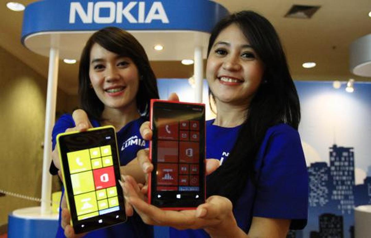 Nokia luncurkan Lumia 920 dan 820 