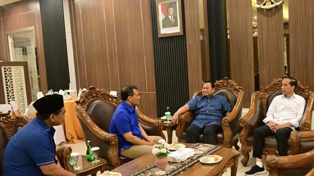 Ahmad Luthfi dan Taj Yasin Maimoen bertemu Presiden Prabowo dan Jokowi di Solo, Minggu malam.