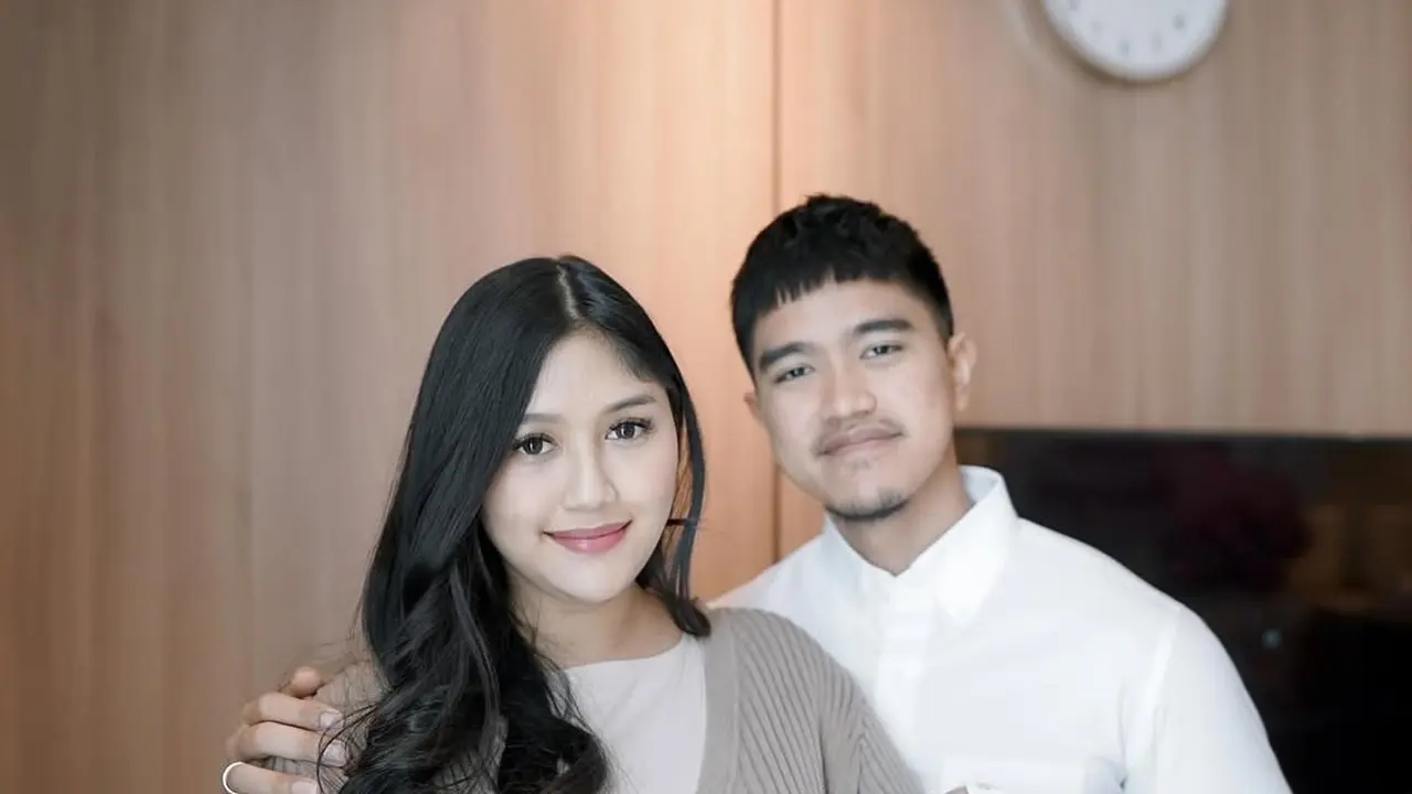 Potret Menawan Erina Gudono dengan Makeup Natural dalam Foto Pasca Kelahiran yang Baru Terungkap