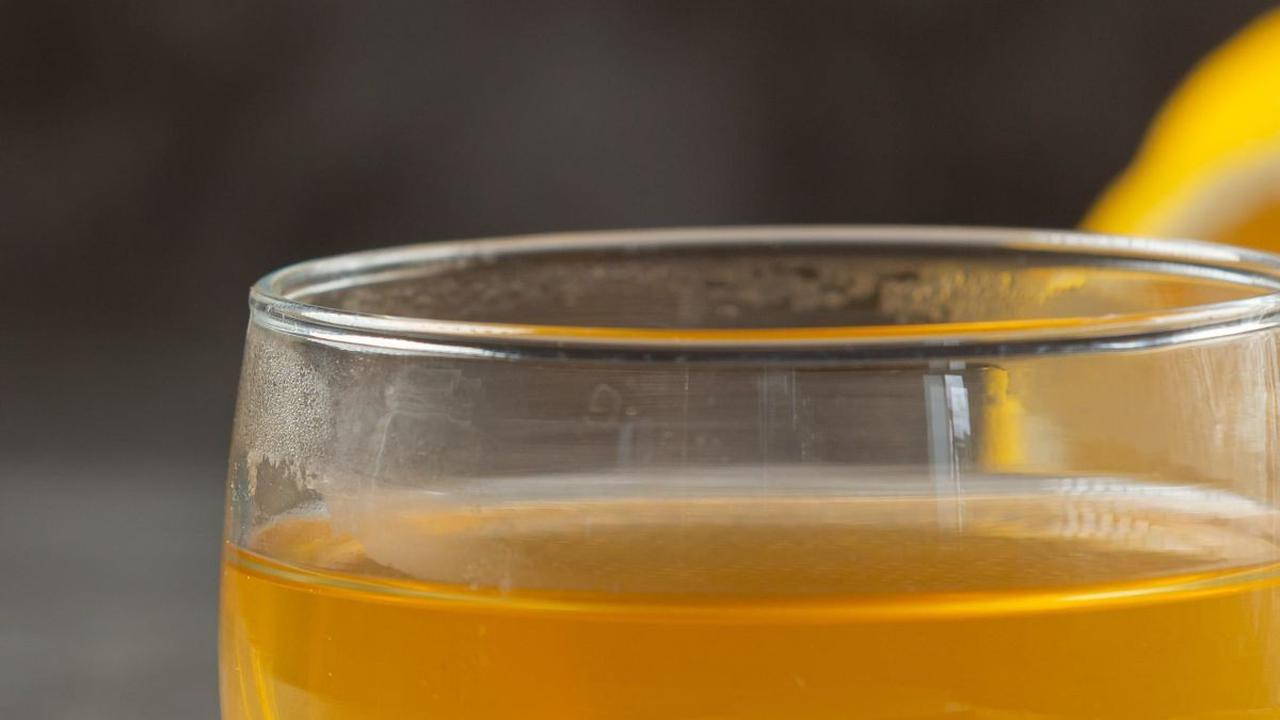 5. Jamu Kunyit untuk Radang Tenggorokan