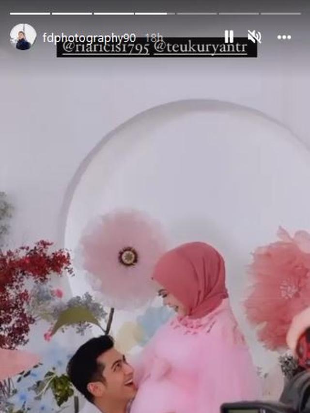 Jelang Melahirkan, Ini 6 Potret Maternity Shoot Ria Ricis dan Teuku Ryan