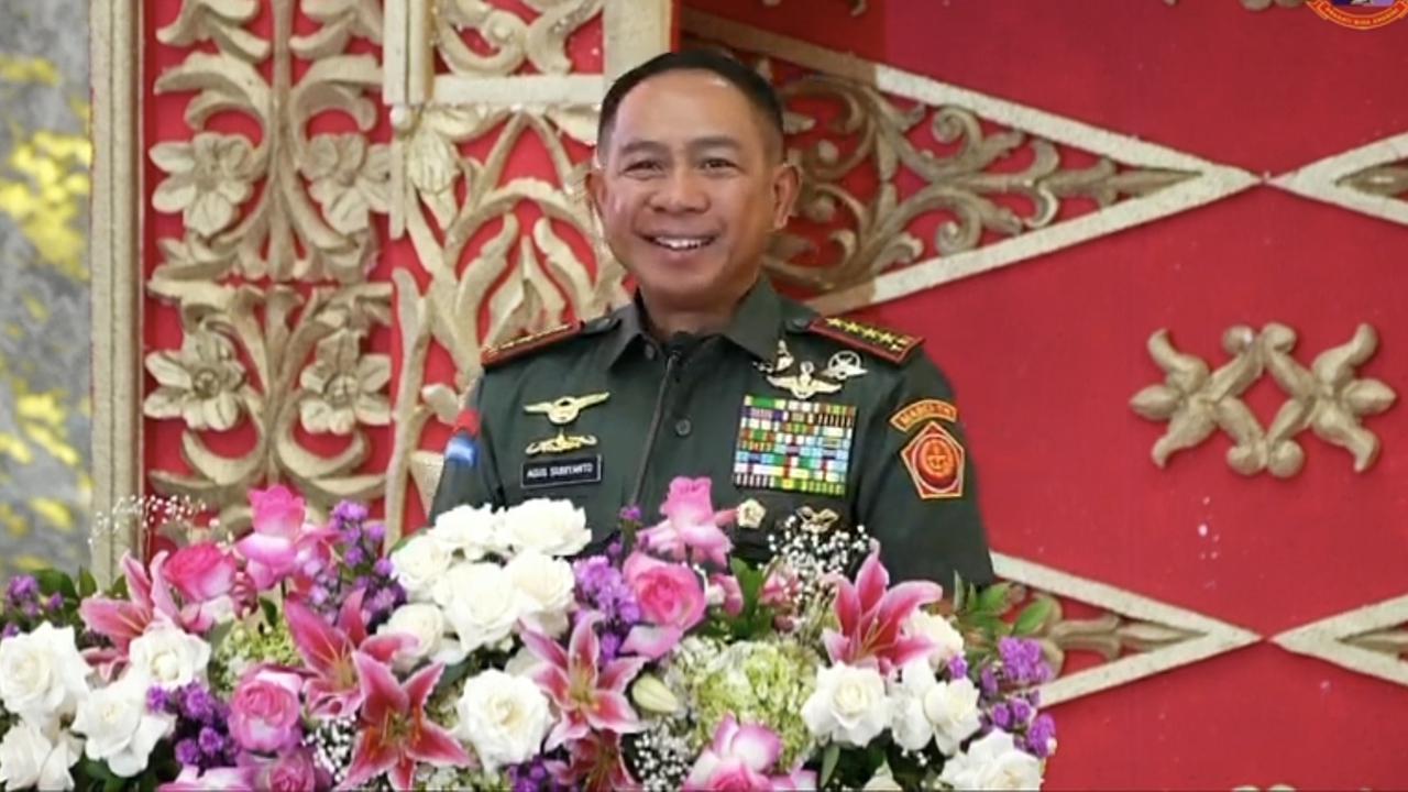 Mutasi Besar TNI: Pangdam Siliwangi Mayjen Dadang Arif hingga Gubernur Akmil Mayjen Arnold Aristoteles Diganti