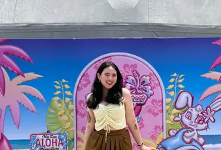 Vania Theola Konten Kreator Dengan Iron Limb. [@vaniatheolaa]