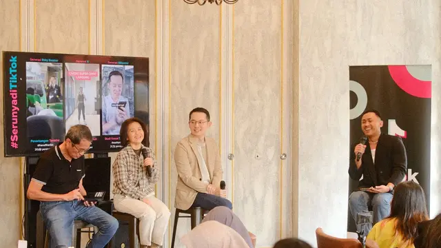 Ayen berbagi pengalaman edukasi terkait dunia aviasi dengan komunitas TikTok. (Dok: TikTok)  Event