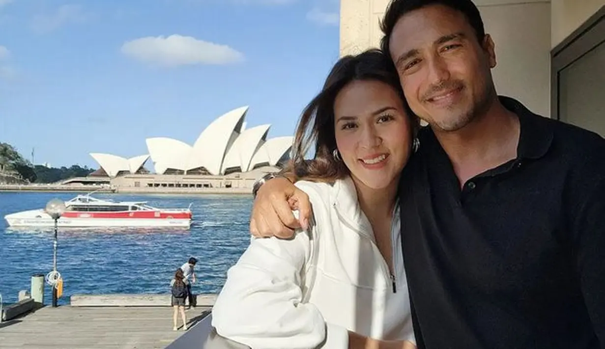 Ia baru-baru ini sedang berkunjung ke Australia bersama Hamish Daud dan juga Zalina. [Instagram @raisa6690]