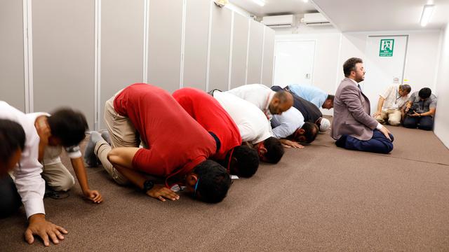 Jamu Atlet Muslim, Jepang Luncurkan Truk Masjid untuk Olimpiade 2020