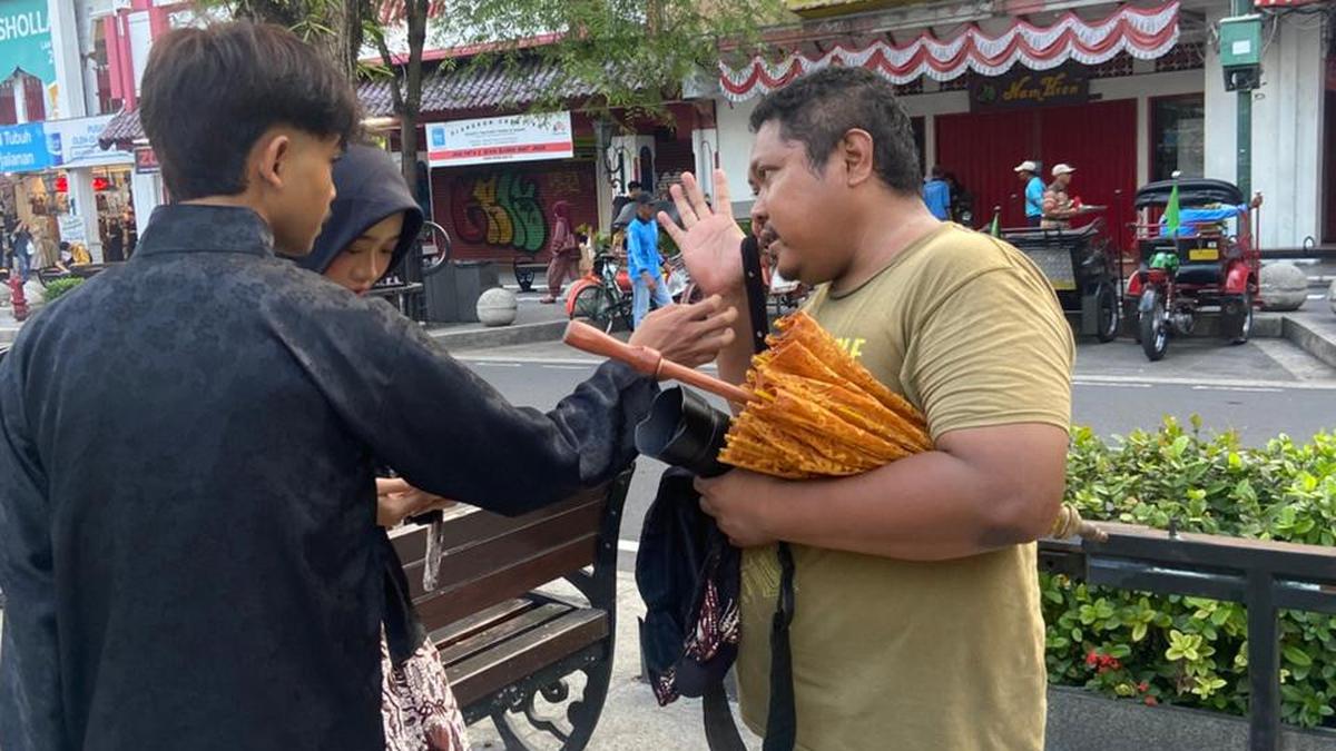 Lewat KUR BRI, Ini Kisah Inspiratif Heriberto Satyo Sukses Kelola Koperasi Pokoke Blangkon Malioboro