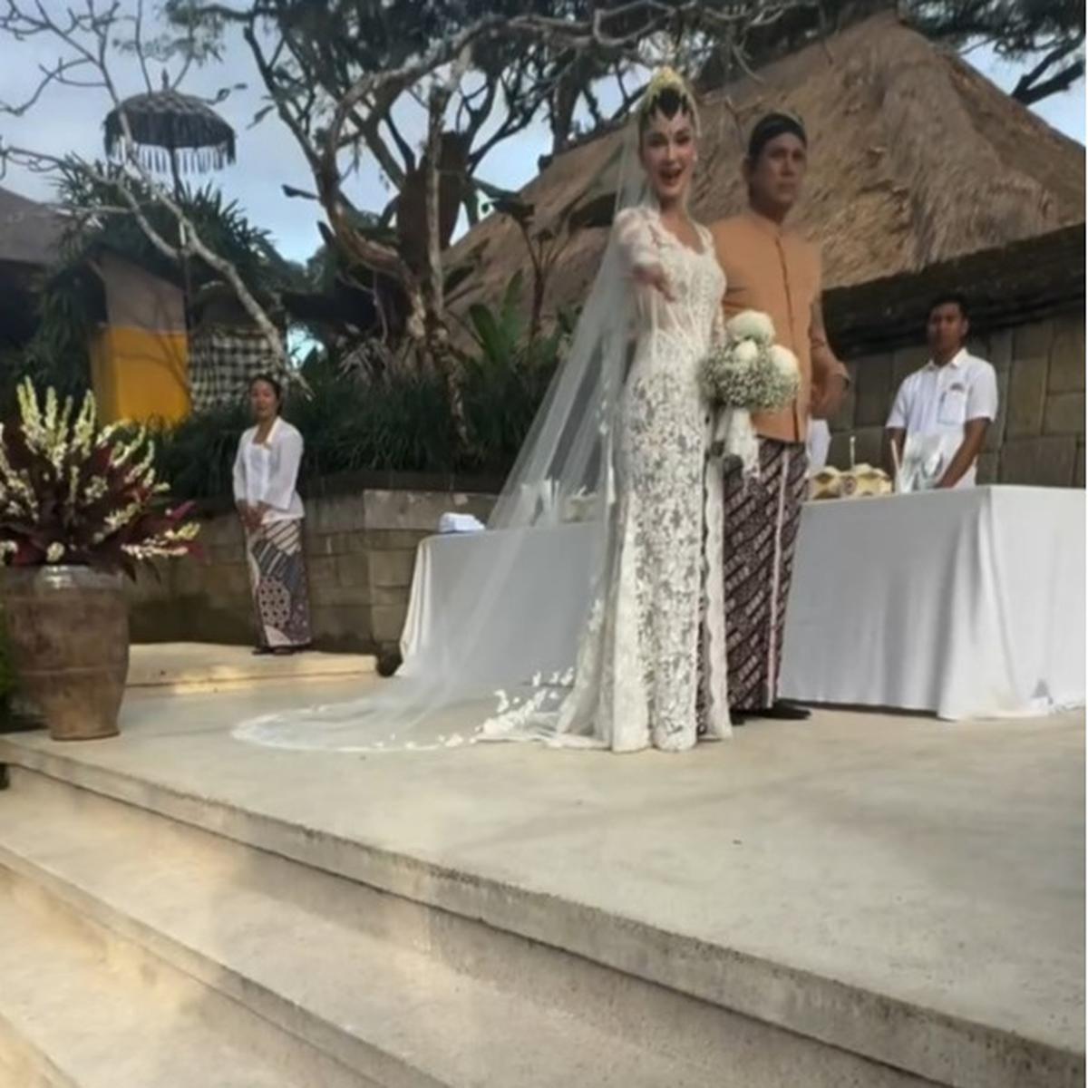 8 Potret Ganteng Kiano dan Kenzo Anak Paula Verhoeven Hadir di Akad Nikah Luna Maya-Maxime Bouttier, Kompak Pakai Jas Kembar