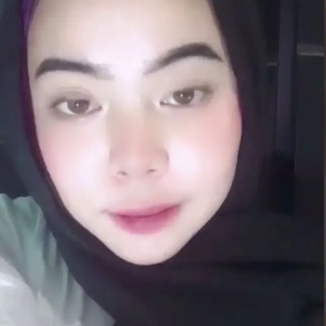 Cerita Remaja Putri Ungkap Rahasia Wajahnya Bersinar dan Bebas Jerawat